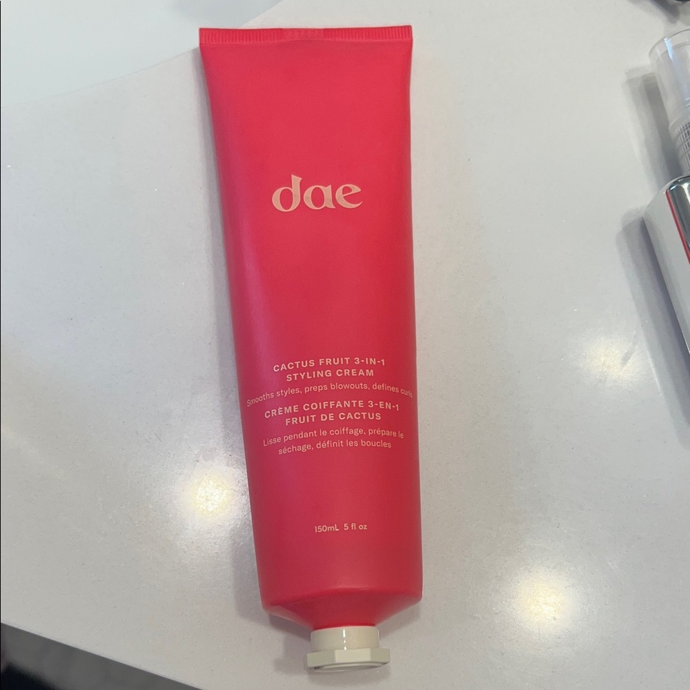 Dae Cactus Fruit 3-in-1 Styling Cream